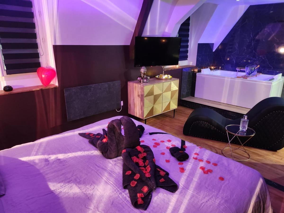 Caen, Tu M'Aimes - Suite Romantique Kültér fotó